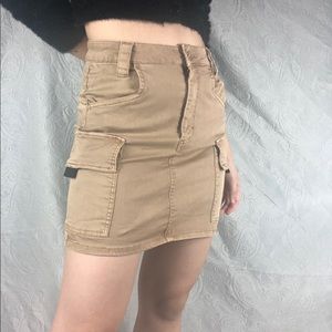 Beige cargo skirt
